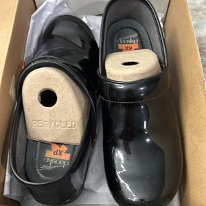 Dansko pro xp Pantene leather